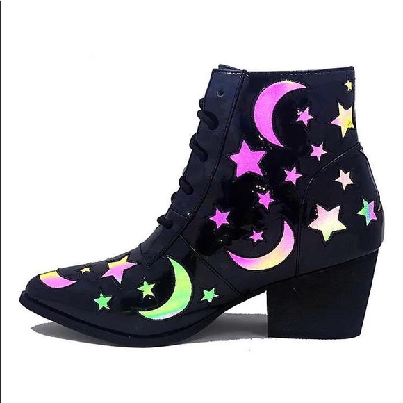 SOLD on Depop- YRU AURA REFLECTIVE BOOTS 🦇 ✨🔮 - Picture 6 of 8